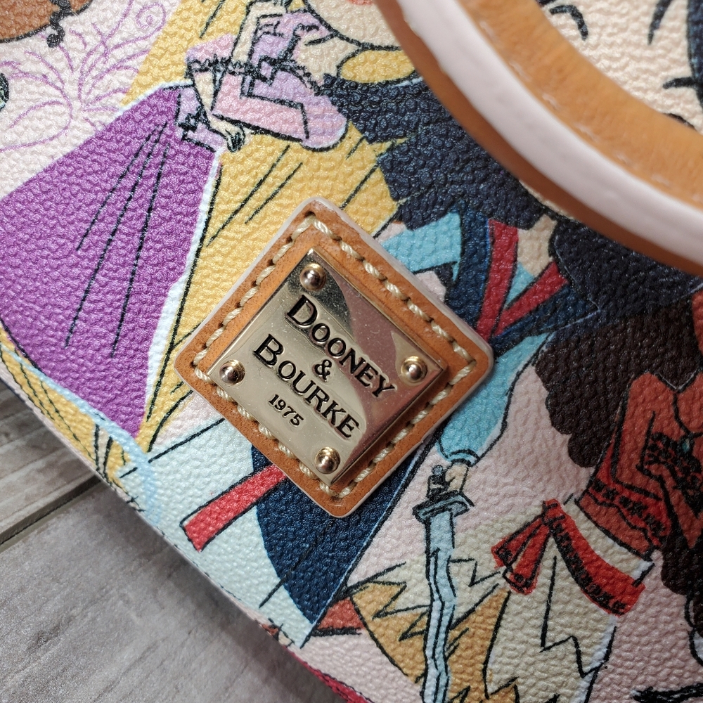 Disney Dooney & Bourke Bag - Disney Princesses - Small Zip Satchel Bag EUC - Picture 5 of 16